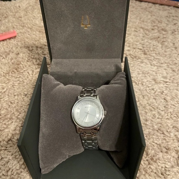 Silver bulova watch main image 4